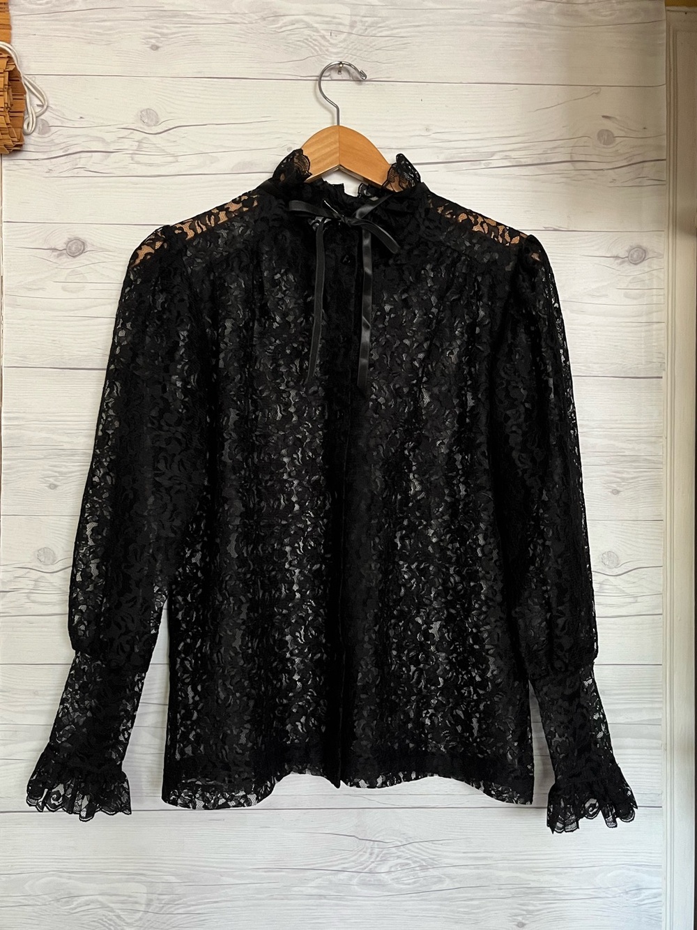 Vtg Black Lace Long Sleeve Button Ruffle Top Romantic Gothic Medium